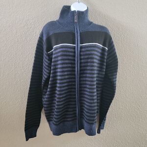 True rock zip up sweater